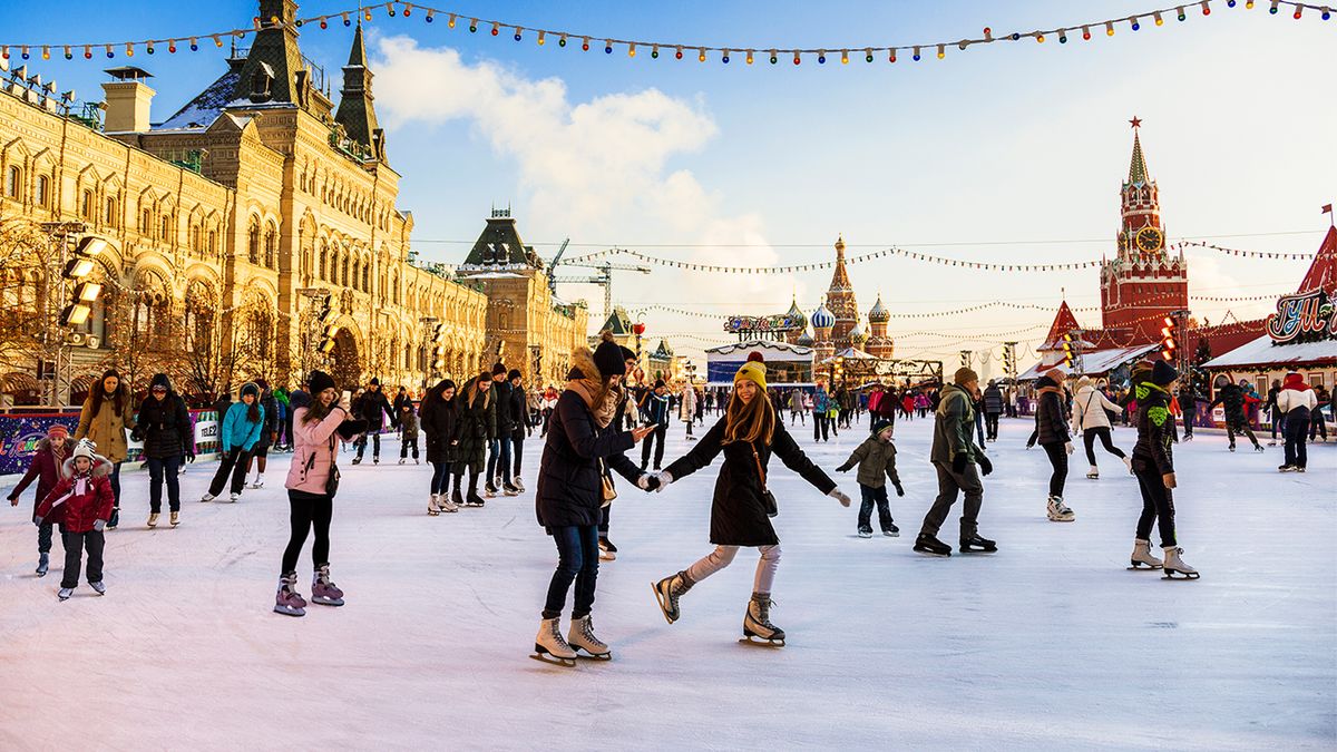 Где в Москве и Питере покататься на коньках. Главные открытые катки страны: цены, прокат, часы работы